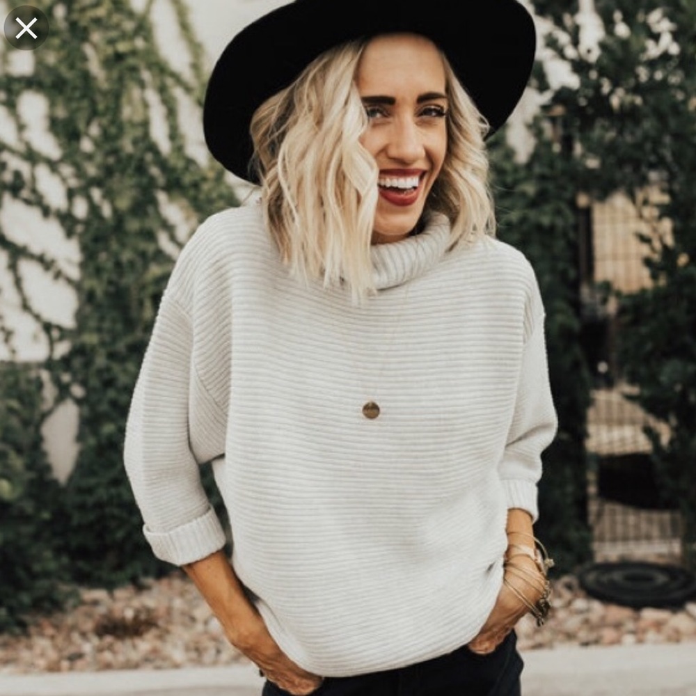 Lumiere / Roolee Grey Sweater